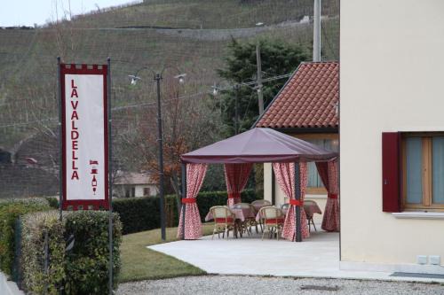 Valdobbiadene Bed & Breakfast | Unforgettable Stay at La Valdella - Rated 10/10 with Hot Tub