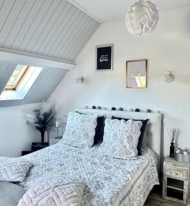 Saint-Etienne-au-Mont Apartment | Cozy Duplex at La Valentina, 10 mins from Nausicaa