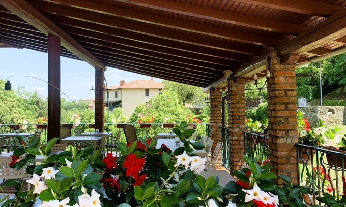 Bergamo Hotel | Guest Rated 9.8! Family-Friendly La Valletta Relais