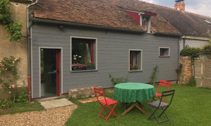 Roeze-sur-Sarthe House | Budget-Friendly Escape at La Vannerie - Rated 9.2/10!