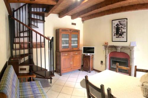 Brovello-Carpugnino House | Explore La Vecchia Torretta: Guest Rated 9.3 with Dining