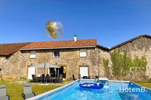 Bonnac-la-Cote Villa | Relax at La Vedrenne Grange in Limoges with Pool & Hot Tub