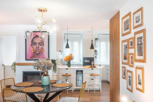 Luanco Apartment | Experience Coastal Bliss at La Ventana del Cantábrico