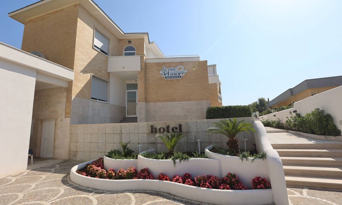 Licola Mare Apartment | Discover La Via del Mare Residence: Ocean View & Pool Access