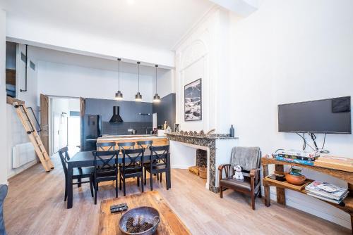 Ax-les-Thermes Apartment | Experience La Vie est Belle: Ski & Spa Retreat Awaits