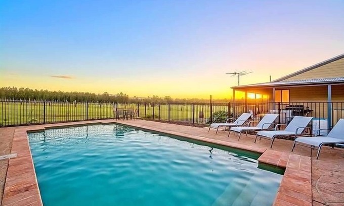 Pokolbin House | Experience La Vigna Estate: 5-Bedroom Vineyard Retreat