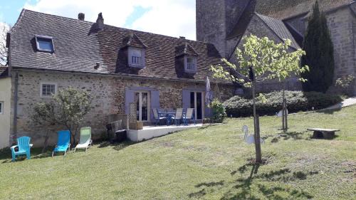 Fleurac House | Discover La Vigne de Roger: Family-Friendly Dining Awaits