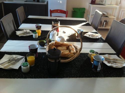 Meusnes Bed & Breakfast | Discover Family-Friendly Comfort at La Vigneraie de Meusnes