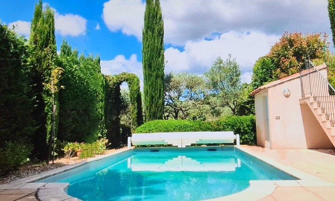 La Bastide-des-Jourdans Villa | Relax at La Villa de la Bastide with Pool & Spa Amenities