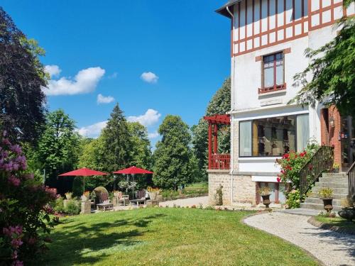 Bagnoles-de-l'Orne Hotel | Enjoy Oceanfront Dining at La Villa Bois Joli Hotel