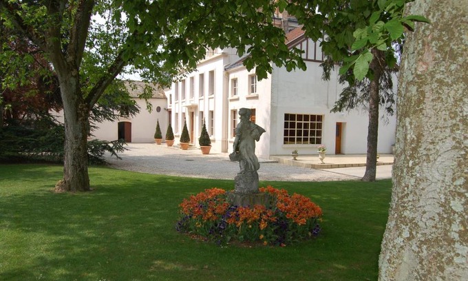 Ludes Bed & Breakfast | Kid-Friendly Getaway at La Villa Champagne Ployez-Jacquemart