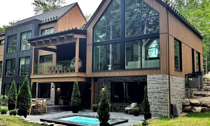 Mont-Tremblant Cottage | La Villa du Chasseur – Luxury, Nature, and Comfort in Tremblant