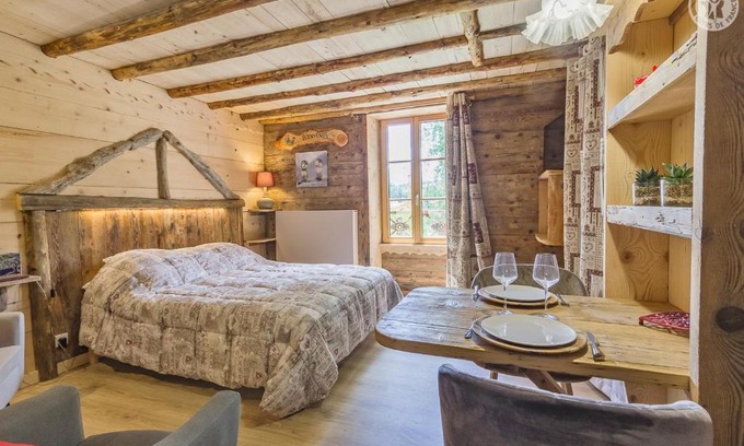 Termignon Apartment | Oceanfront Escape at La VILLA du DORON - Rated 9.6/10