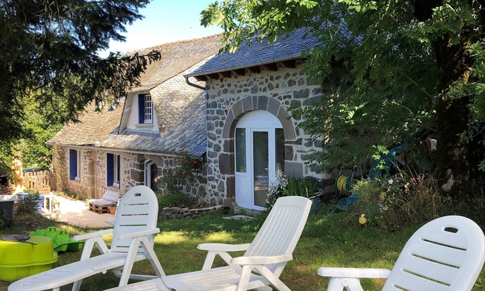 Brommat House | Experience La Villa Marie Marguerite with Lake Views