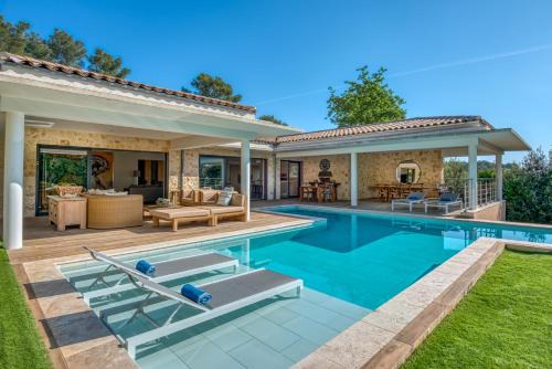 Opio House | Discover La Villa Miel: Oceanfront Retreat with Spa & Pool