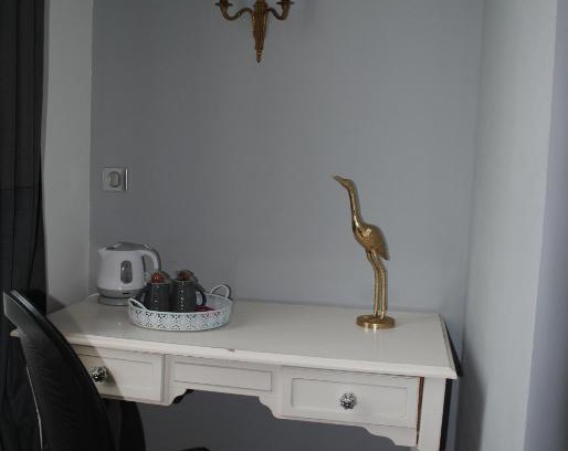 Tracy-sur-Mer Bed & Breakfast | Ocean View Retreat at La Villa Mirabelle - Rated 9/10