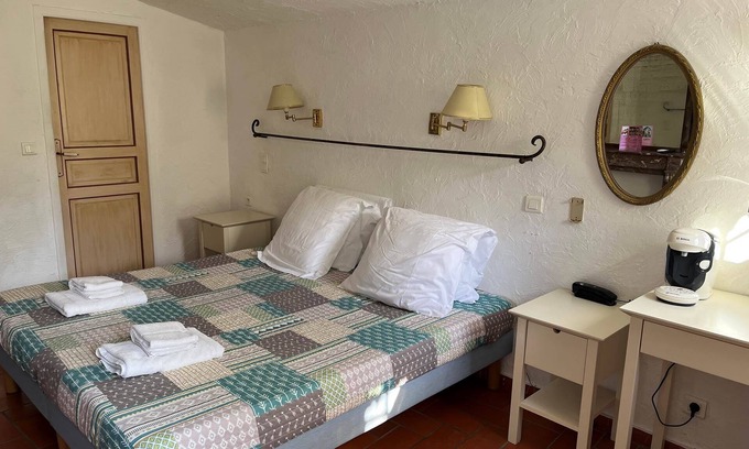 Vence Hotel | Family-Friendly LA Villa Roseraie with Ocean View & Pets Welcome