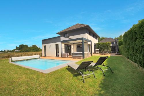 Sainghin-en-Melantois House | La Villa Sainghin - Piscine et Jacuzzi Privé