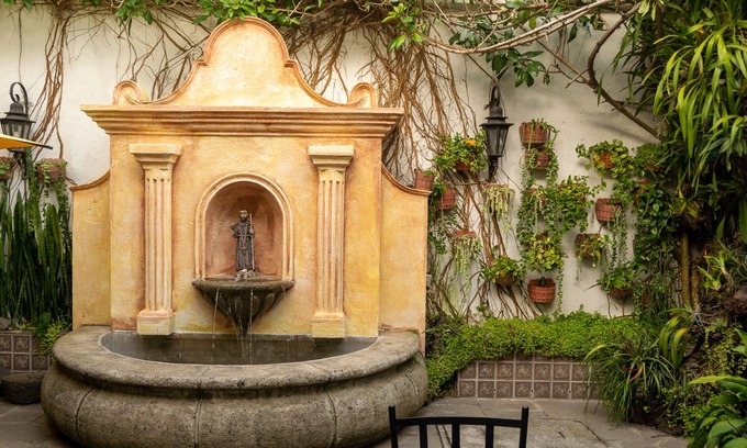 Antigua Guatemala Bed & Breakfast | Discover La Villa Serena: Spa Retreat with 9.6/10 Rating
