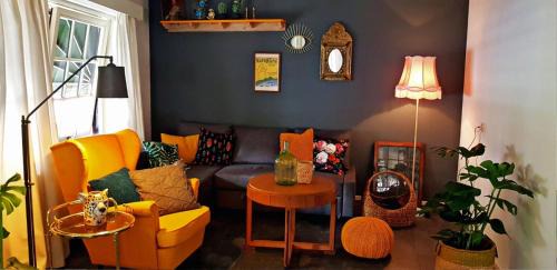 Ootmarsum Apartment | Experience La vita e bella: Family-Friendly Stay Awaits