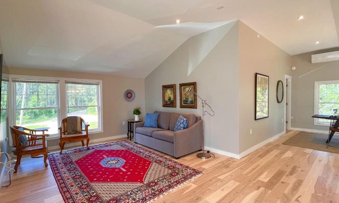 Waldoboro Apartment | Experience Comfort at La Vita Semplice - Rated 9.3/10