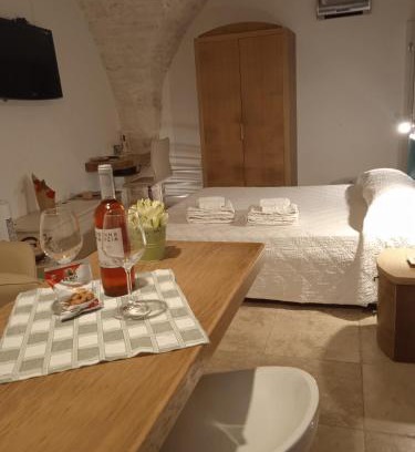 Old Town Cisternino Apartment | Explore La Volta del Conte in Historic City Center