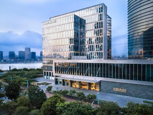 Pazhou Residential District Hotel | Discover La Yarda Hotel Guangzhou: A 4-Star Family Retreat
