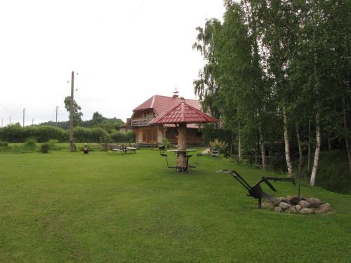 Cesis House | Pet-Friendly Laba Oma: 4-Star Comfort with Hot Tub & Kitchen