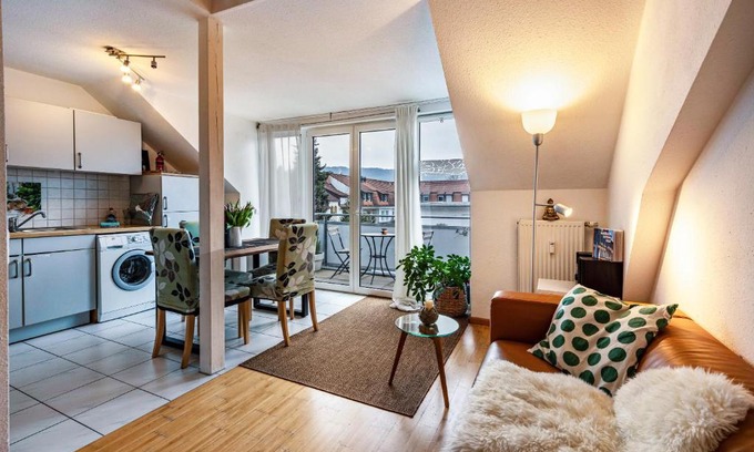 Loerrach Apartment | Discover Pet-Friendly Comfort at Laboehme Hotel