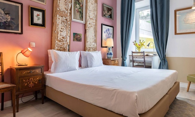 Alcantara Apartment | Discover Labor Alliance Residence - Room 7 with Pool Access