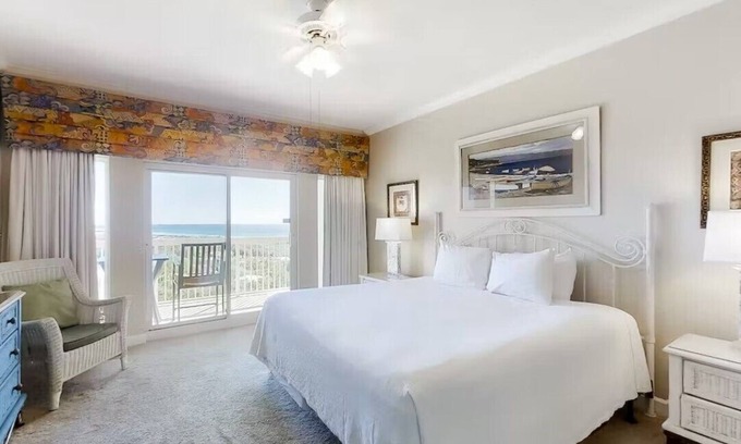 Four Mile Village Condo | Inviting Tops'l Summit Studio with Ocean Views & Resort Pool