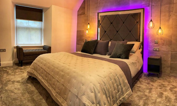 Killin Villa | Laburnam Villa: 4-Star Family & Pet-Friendly Retreat in Killin