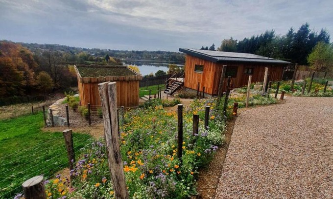 Buetgenbach Ski Chalet | Oceanfront Bliss at LAC ABANE AU LAC - Guest Rated 9.3