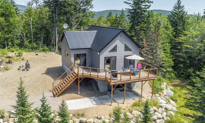 Saint-Raymond Ski Chalet | Lac-Mercher-3 - Modern construction on the waterfront