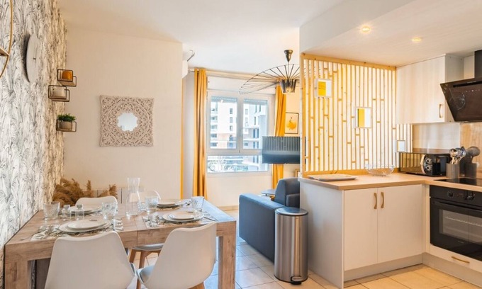 Ambilly Apartment | Top-Rated Lac Montagne: Family-Friendly with Spa Access