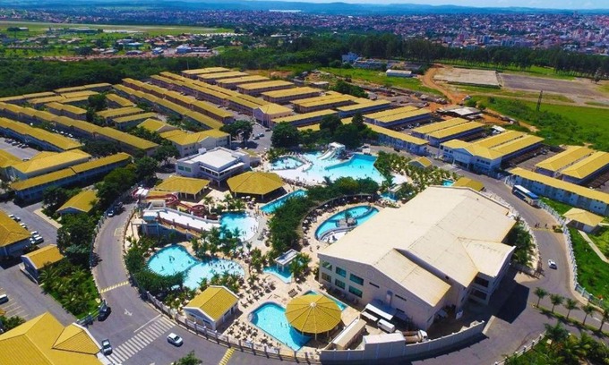 Jardim Paraiso Apartment | Family-Friendly Lacqua Di'Roma with Pool and Hot Tub Access