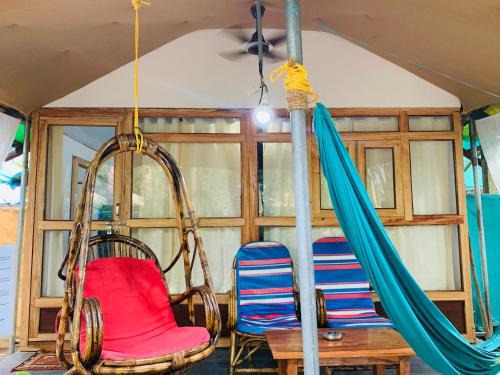 Palolem Hotel | Charming Ocean View at Lacto Cressida Huts - Pet Friendly