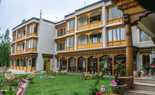 Leh Hotel | Discover Ladakh Himalayan Retreat with Family-Friendly Amenities