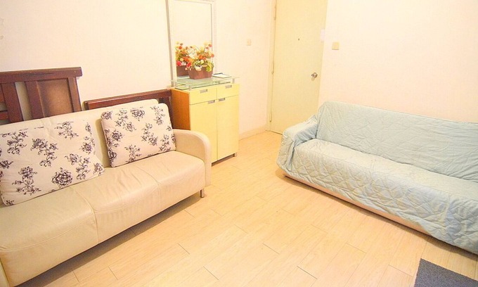 Mong Kok Apartment | Ladies Market 2 Bdrm apt, for 8ppl MTR