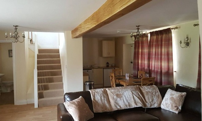 Appleby-in-Westmorland House | Cozy Lady Anne's Cottage No. 3 with Complimentary Breakfast