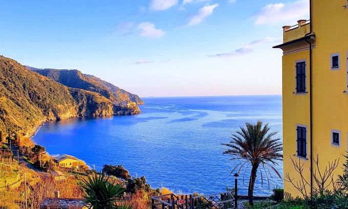Corniglia Apartment | Experience Lady Bug's Nest: Breathtaking Ocean Views