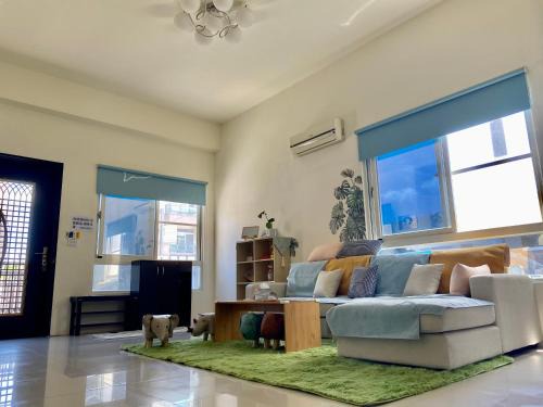Taitung House | Discover J house 拉法民宿 - Family-Friendly Retreat!