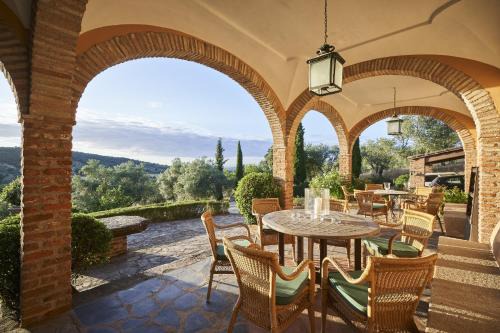 Pago de San Clemente House | Discover Lagar La Pizarra Casa Rural - Pet Friendly Retreat