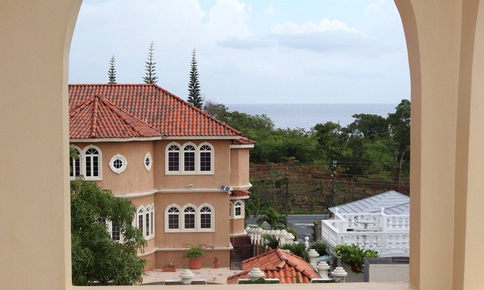 Boscobel House | Experience Unmatched Stays at Lagardan Ocean View Hotel