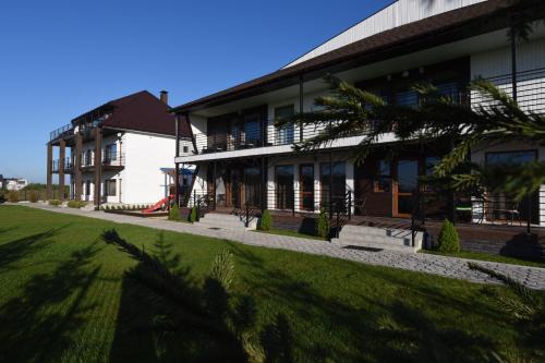 Volyn Oblast House | Oceanfront Oasis at Lago Casa with Pool & Family Amenities
