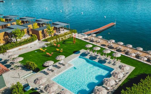 Baveno Apartment | Experience Lago Maggiore Bay: Oceanfront Bliss Awaits