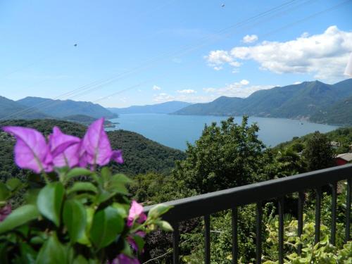Vignone Apartment | Scenic Lago Maggiore Retreat with Ocean View in Vignone