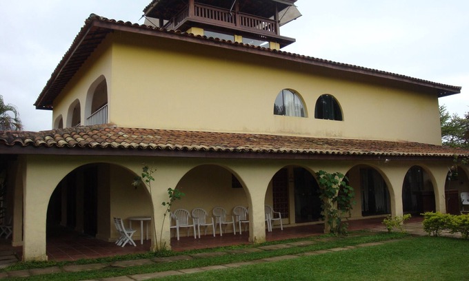 Maranduba House | Lagoinha / Maranduba: Spacious Retreat with Pool & Ocean View