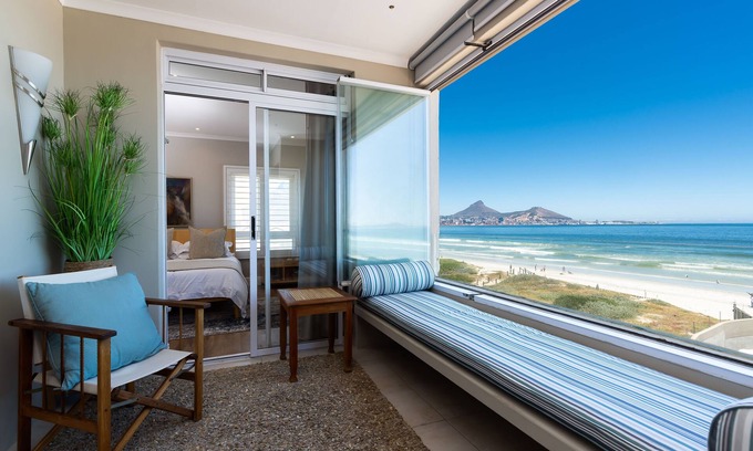 Lagoon Beach Apartment | Serene Lagoon Beach Penthouse with Family-Friendly Amenities