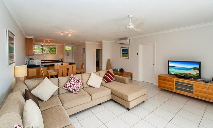 Hamilton Island Apartment | Oceanview Retreat at Lagoon Beachfront Lodge, Hamilton Island